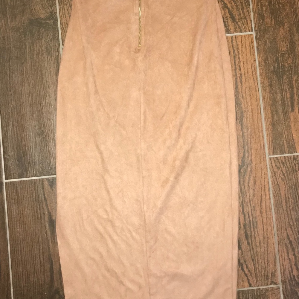 High slit skirt